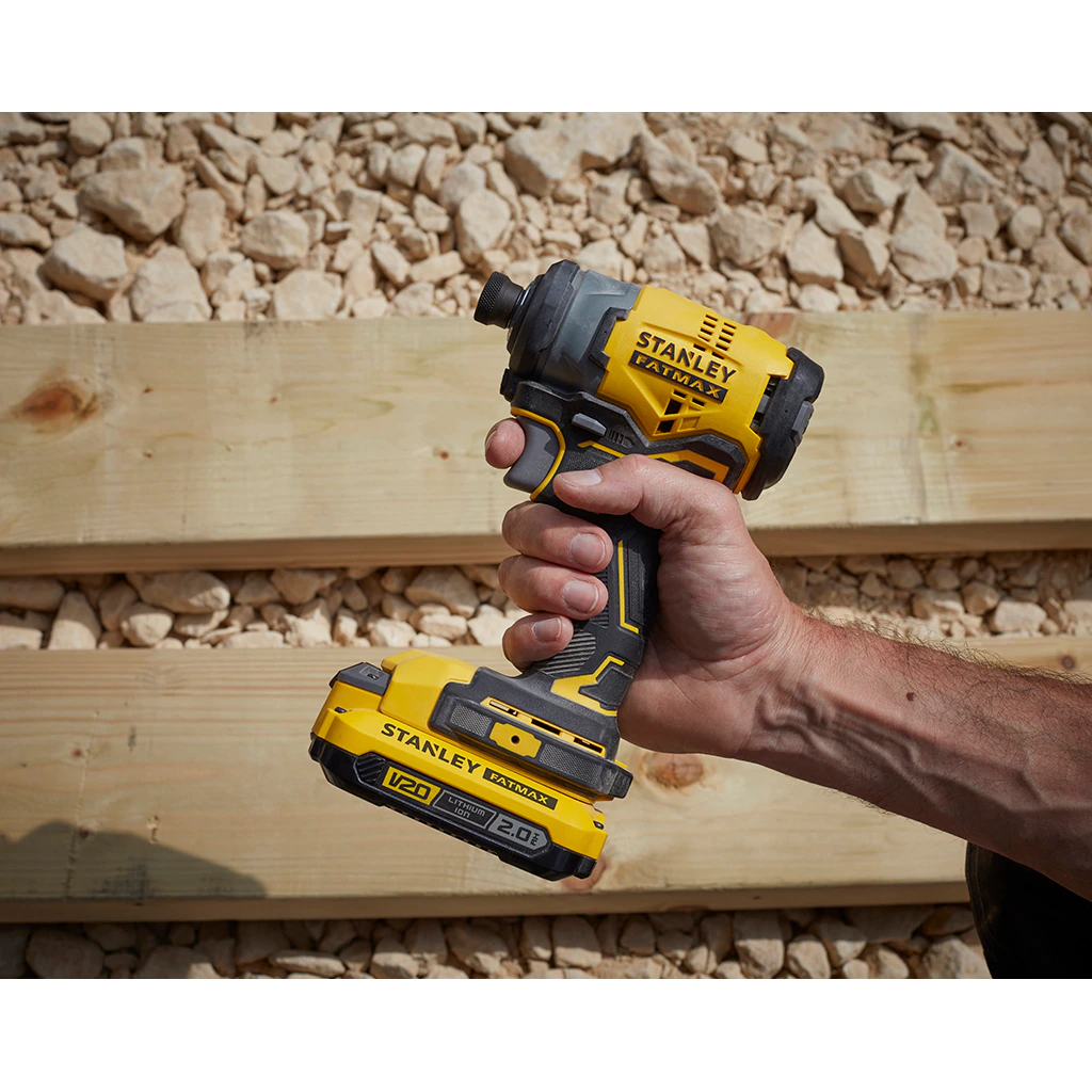 Stanley Fatmax Coffret V20 18V Visseuse à Choc Brushless 3 Vitesses 2x2.0Ah Chargeur 2A Coffret