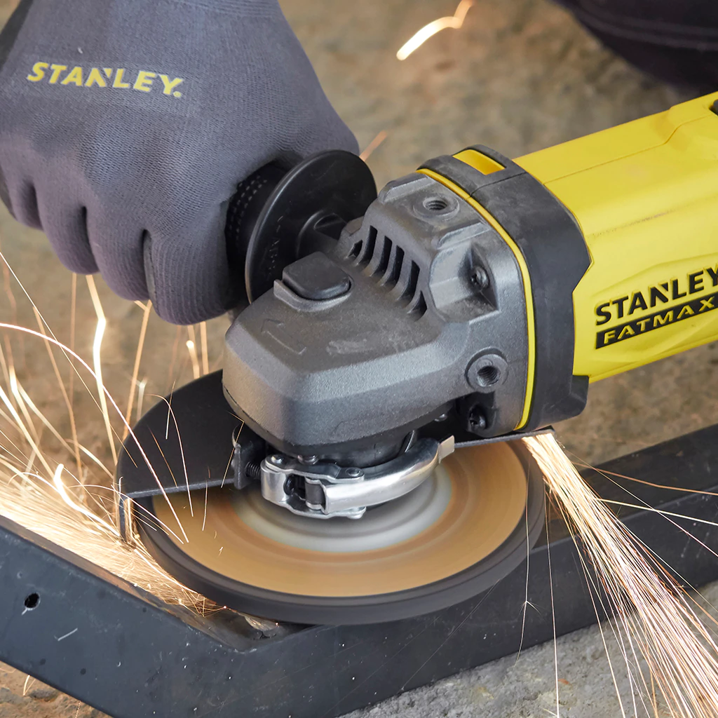 Stanley Fatmax Coffret V20 18V Meuleuse d'Angle Sans Fil avec 2 Batteries 4.0AH
