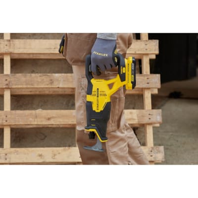 Stanley Fatmax Coffret V20 18V Scie Recipro Sabre avec 2 Batteries 2.0AH