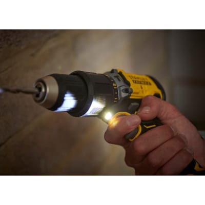 Stanley Fatmax Coffret V20 18V Perceuse à Percussion avec 2 batteries